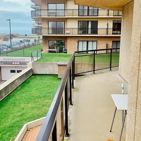 Ruim, Lichtrijk Met Groot Terras Uitstekend Gelegen In Apartament