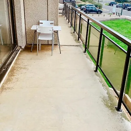 Ruim, Lichtrijk Met Groot Terras Uitstekend Gelegen In