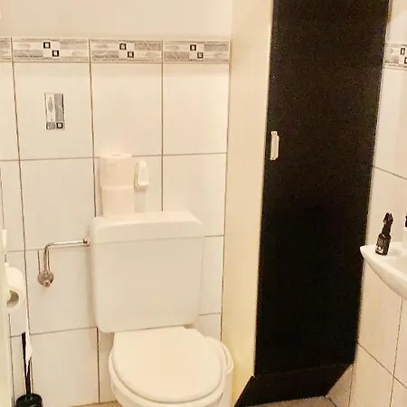 Apartman Ruim, Lichtrijk Met Groot Terras Uitstekend Gelegen In De Panne
